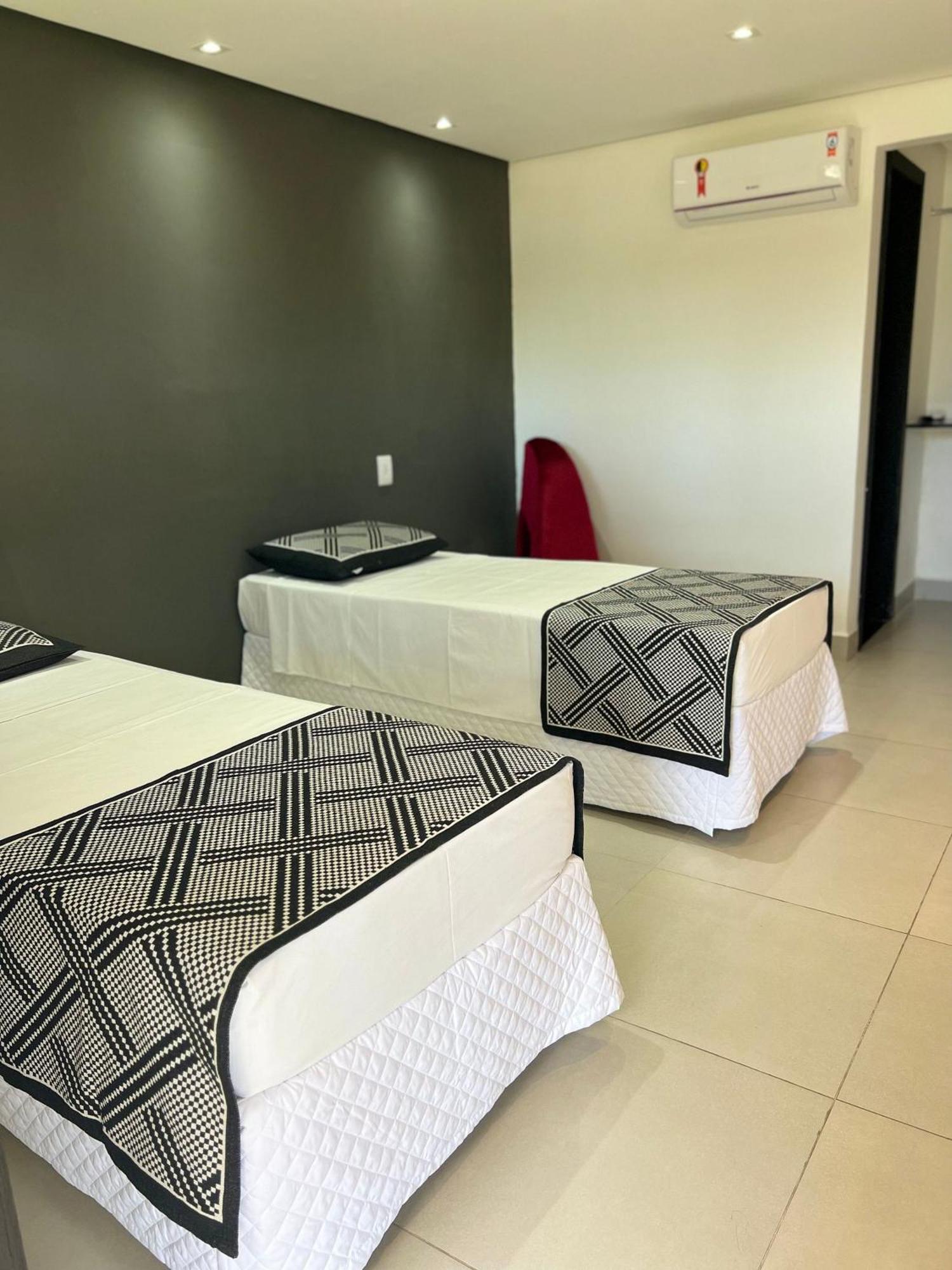 O Beira Mar Praia Hotel Esta Localizado Na Orla, Na Praia De Taperapuan, Cafe Incluso, Wi-Fi 500Mb, Piscinas, Estacionamento Privativo, Ar Condicionado Split, Smart Tv, Frigobar, Porto Seguro Exteriér fotografie